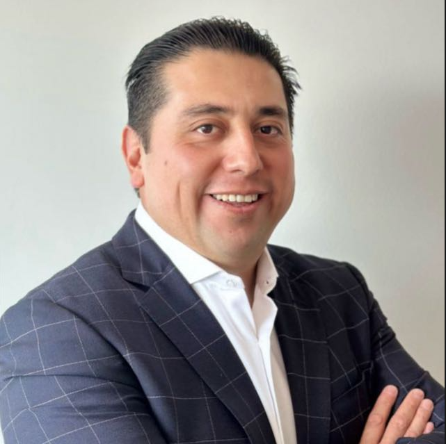 Israel Altamirano